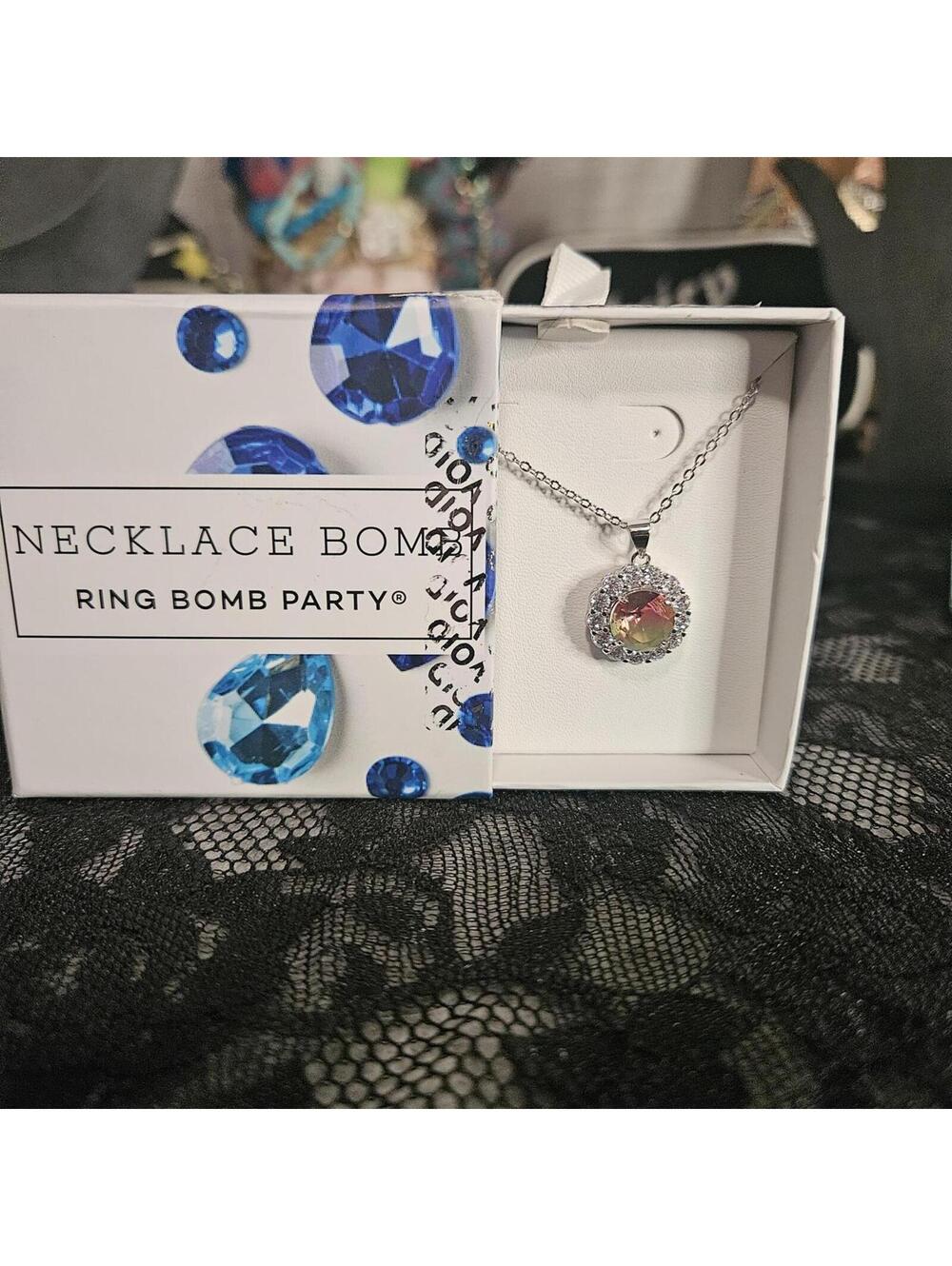 No Brand Women's Silver and Multi Jewellery